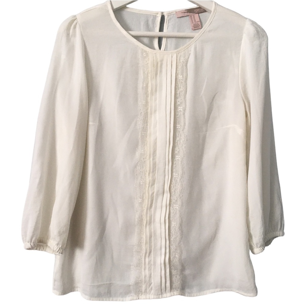 Forever 21 Cream 3/4 Sleeves Crew Neck Top Blouse XS